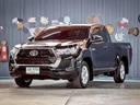 2022 TOYOTA Hilux