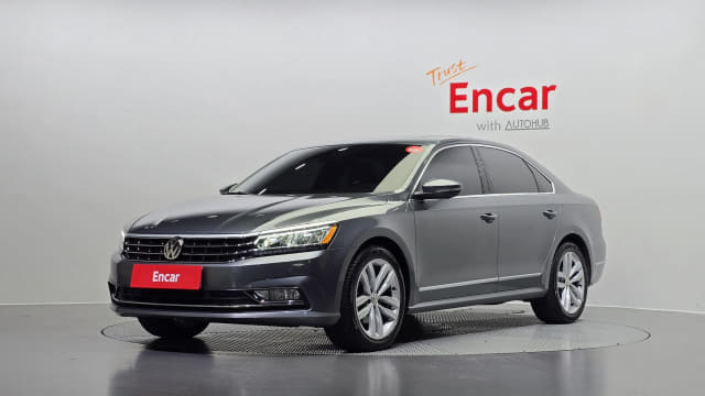 2018 VOLKSWAGEN Passat