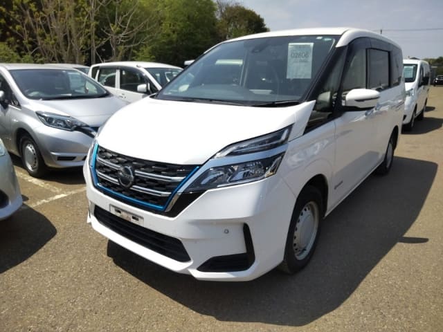 2020 NISSAN Serena