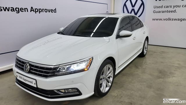 2018 VOLKSWAGEN Passat