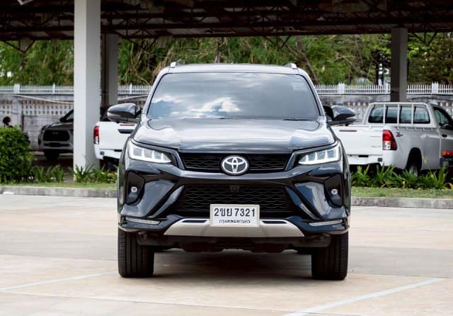 2022 TOYOTA Fortuner