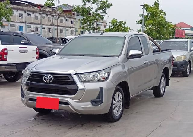 2021 TOYOTA Hilux