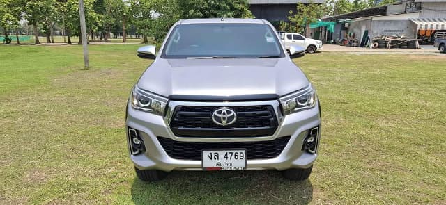 2020 TOYOTA Hilux, 