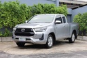 2021 TOYOTA Hilux