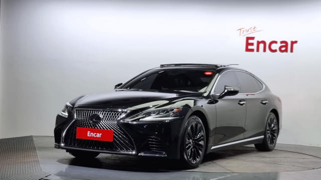 2018 LEXUS LS