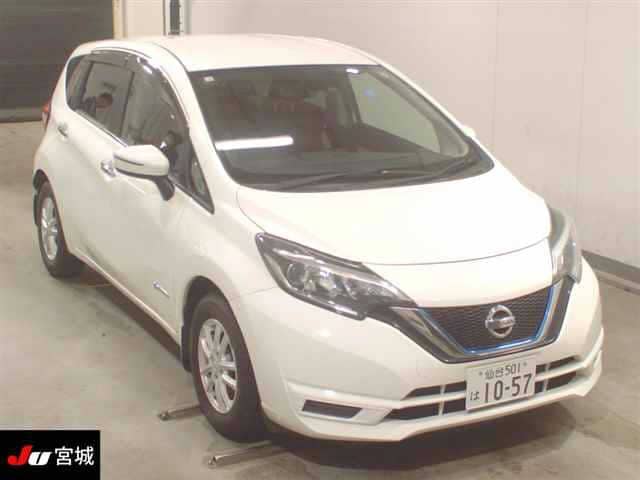 2016 NISSAN Note
