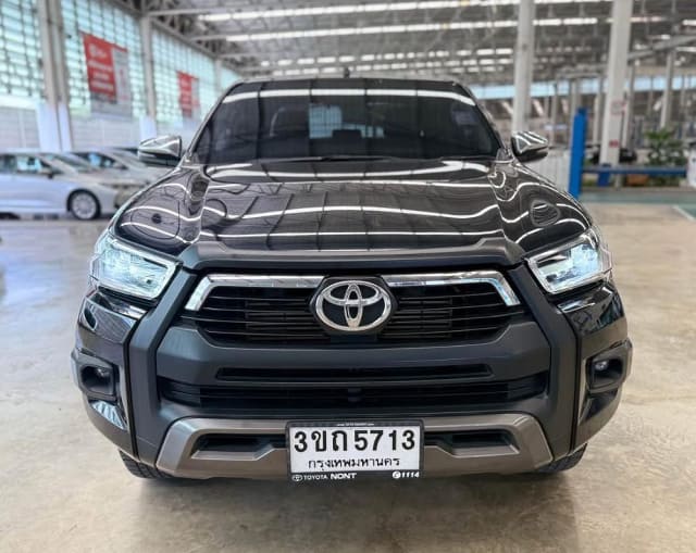 2022 TOYOTA Hilux