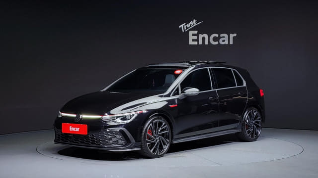 2024 VOLKSWAGEN Golf