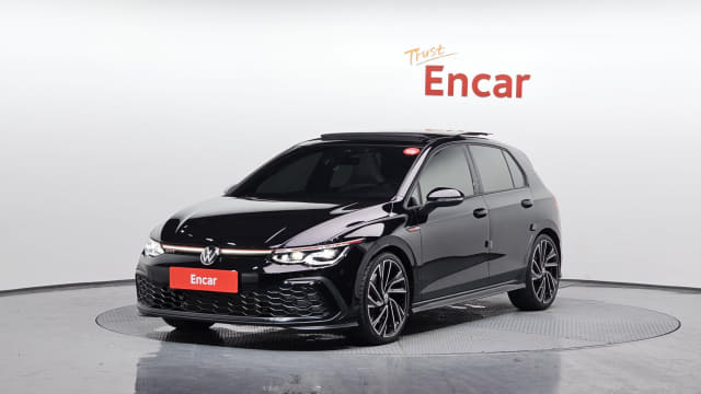 2024 VOLKSWAGEN Golf