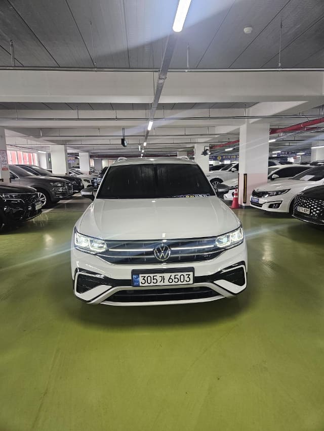 2023 VOLKSWAGEN Tiguan