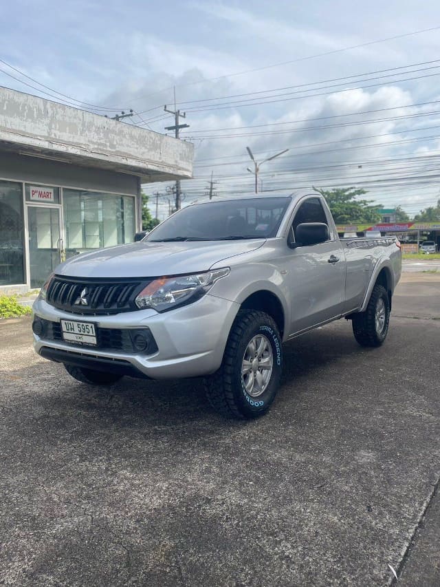 2017 MITSUBISHI Triton