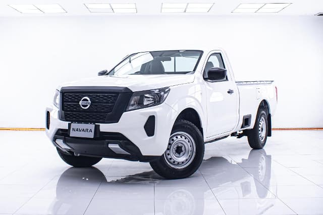 2025 NISSAN Navara