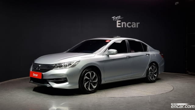 2017 HONDA Accord