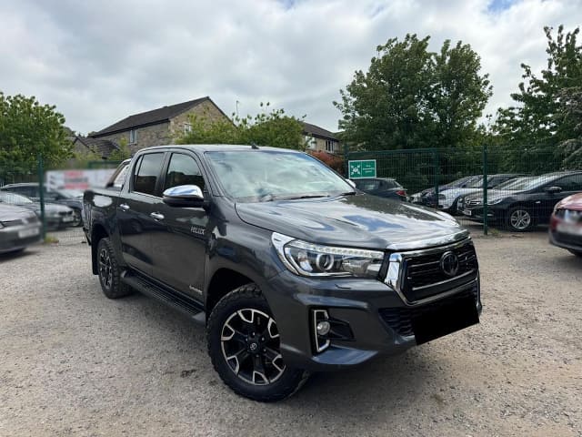 2018 TOYOTA Hilux