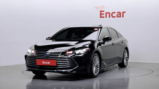 2022 TOYOTA Avalon