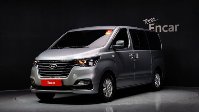 2020 HYUNDAI Grand Starex