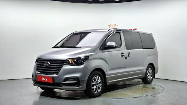 2018 HYUNDAI Grand Starex