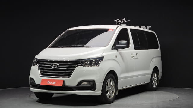 2018 HYUNDAI Grand Starex