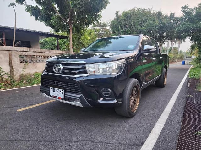 2018 TOYOTA Hilux