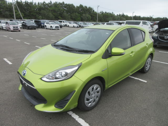 2018 TOYOTA Aqua