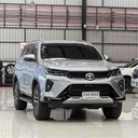 2022 TOYOTA Fortuner