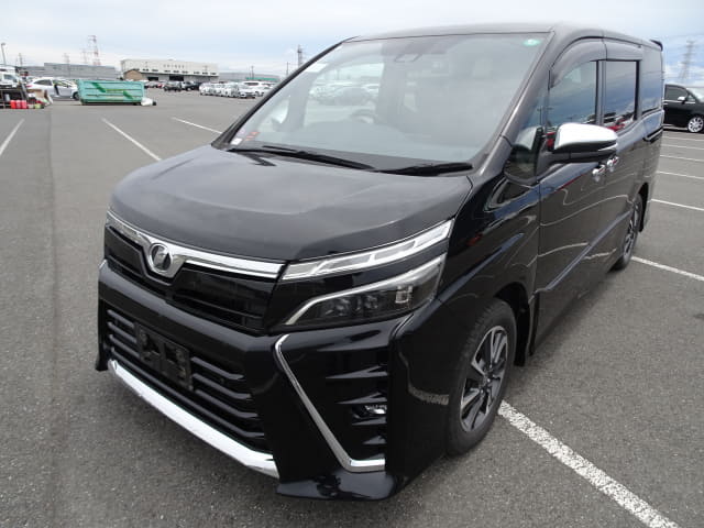 2019 TOYOTA Voxy