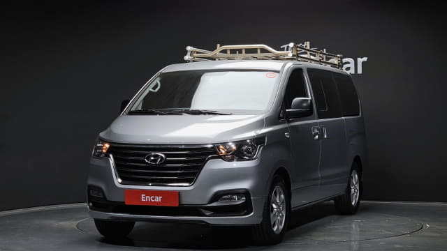 2020 HYUNDAI Grand Starex, 