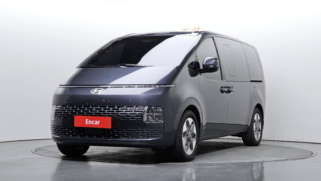 2025 HYUNDAI Staria