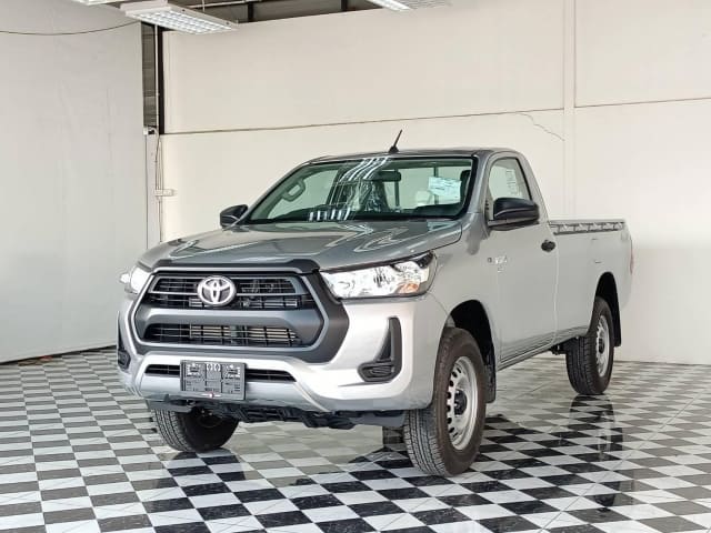 2025 TOYOTA Hilux