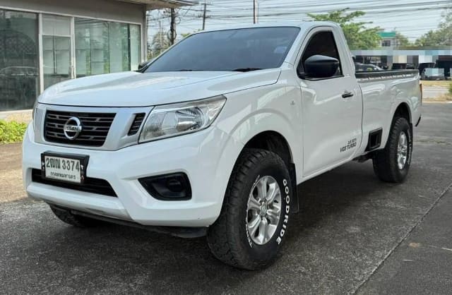 2018 NISSAN Navara