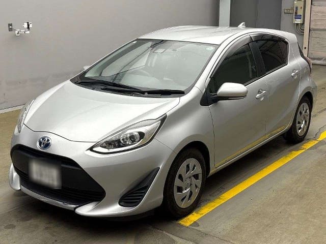 2021 TOYOTA Aqua