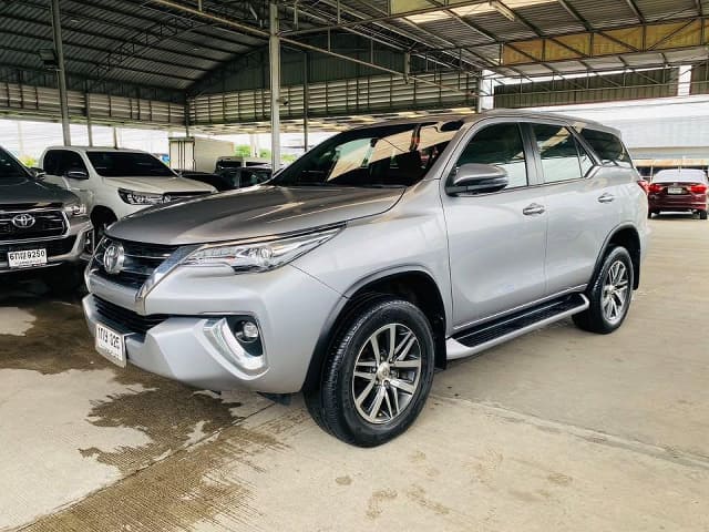2021 TOYOTA Fortuner