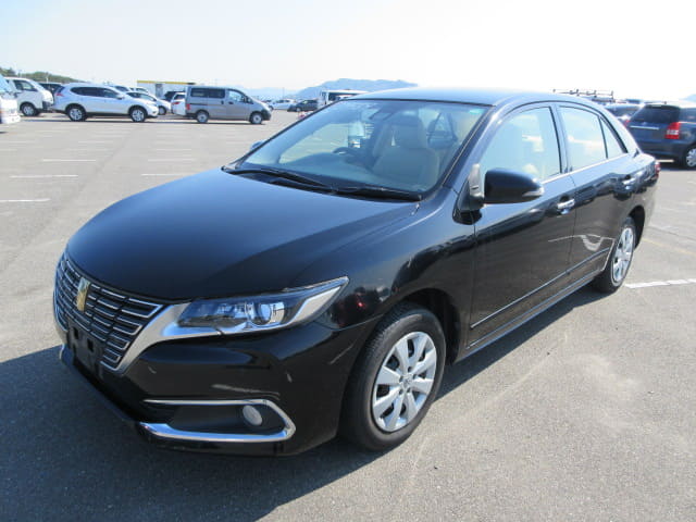 2019 TOYOTA Premio