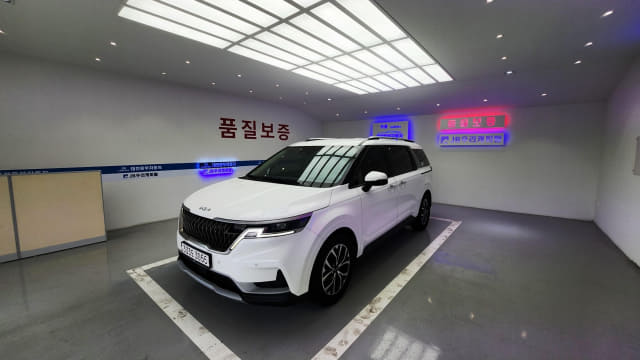 2023 KIA Carnival