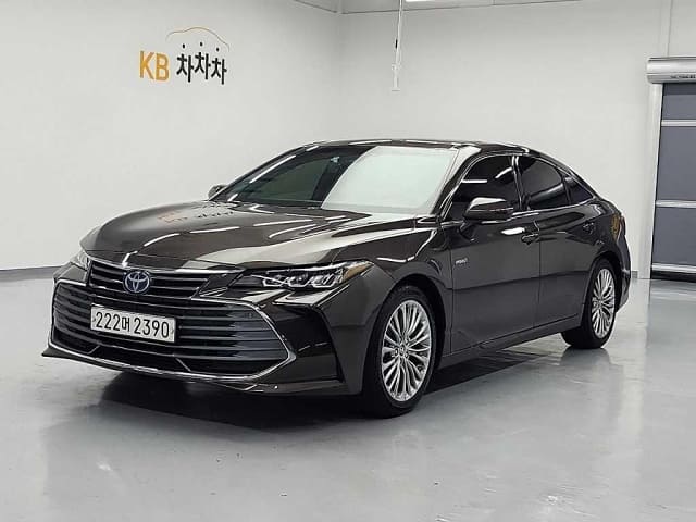 2019 TOYOTA Avalon