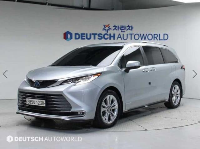 2021 TOYOTA Sienna
