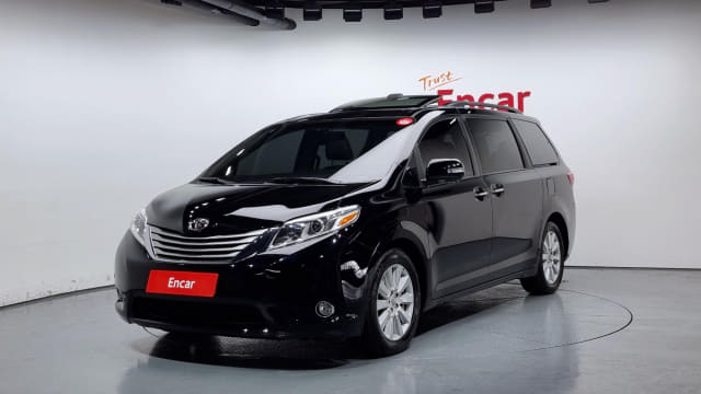 2017 TOYOTA Sienna