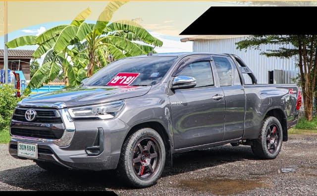 2022 TOYOTA Hilux
