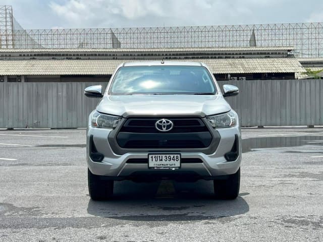 2020 TOYOTA Hilux, 