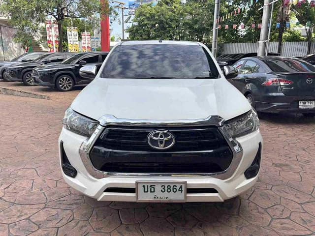 2021 TOYOTA Hilux