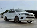 2017 TOYOTA Hilux