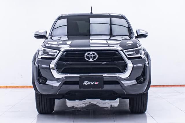 2022 TOYOTA Hilux