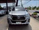 2020 TOYOTA Hilux