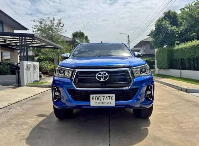 2019 TOYOTA Hilux, 
