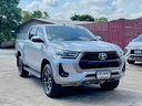 2021 TOYOTA Hilux