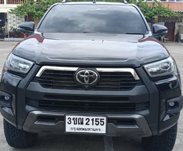 2022 TOYOTA Hilux