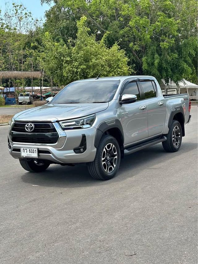 2022 TOYOTA Hilux