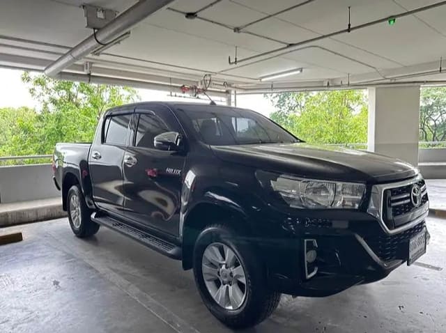 2020 TOYOTA Hilux