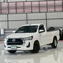 2019 TOYOTA Hilux