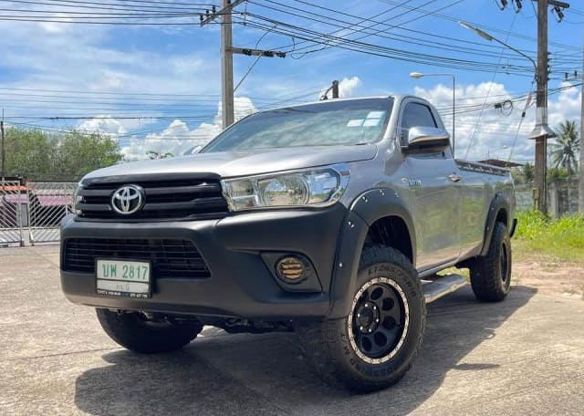 2017 TOYOTA Hilux